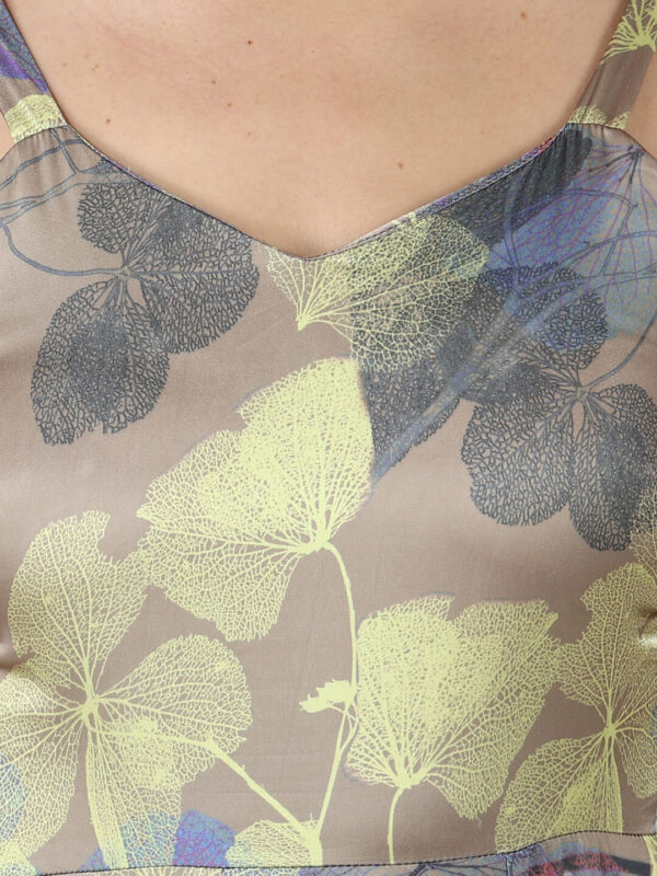 Lady hazelglow Flaunt Canvas Art Foliage Yellow Print by hazelglow D-1 06 Spaghetti Flare Dress Foliage Yellow Print Lady hazelglow Dance D-1