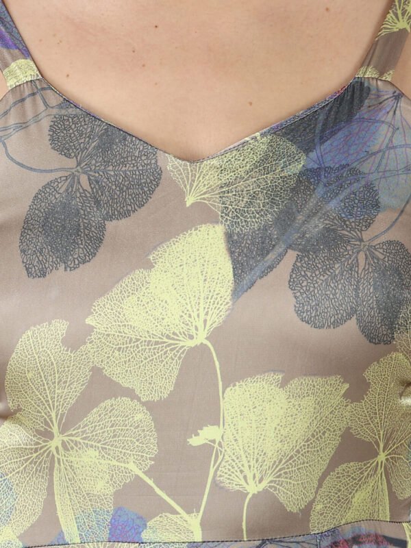 Lady hazelglow Flaunt Canvas Art Foliage Yellow Print by hazelglow D-1 06 Spaghetti Flare Dress Foliage Yellow Print Lady hazelglow Dance D-1